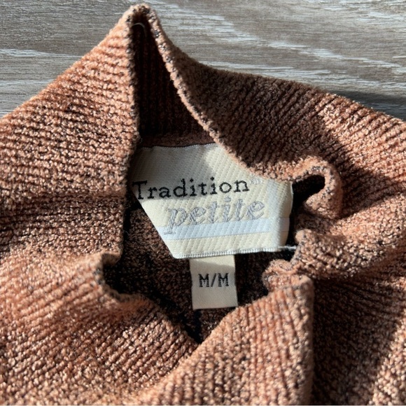 Vintage Tradition Roses  Print Soft High Neck Sweater - Picture 6 of 16